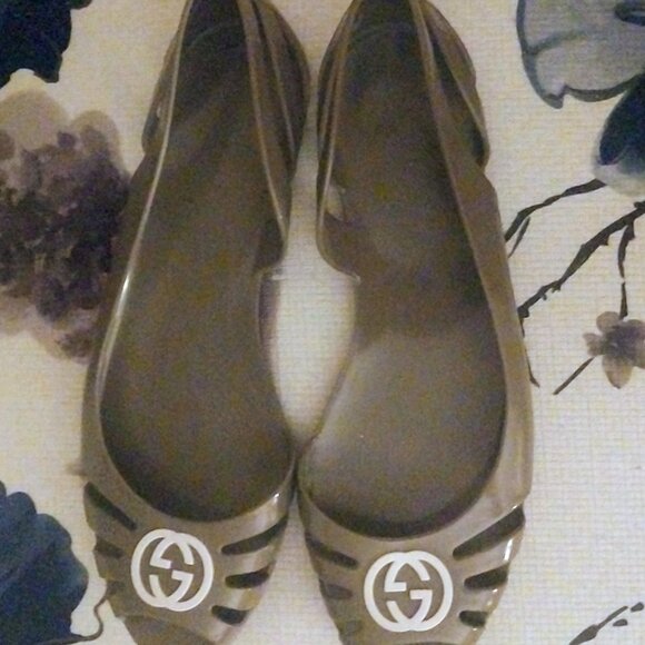 Gucci interlocking rubber sandals size 39/9 - Picture 1 of 4